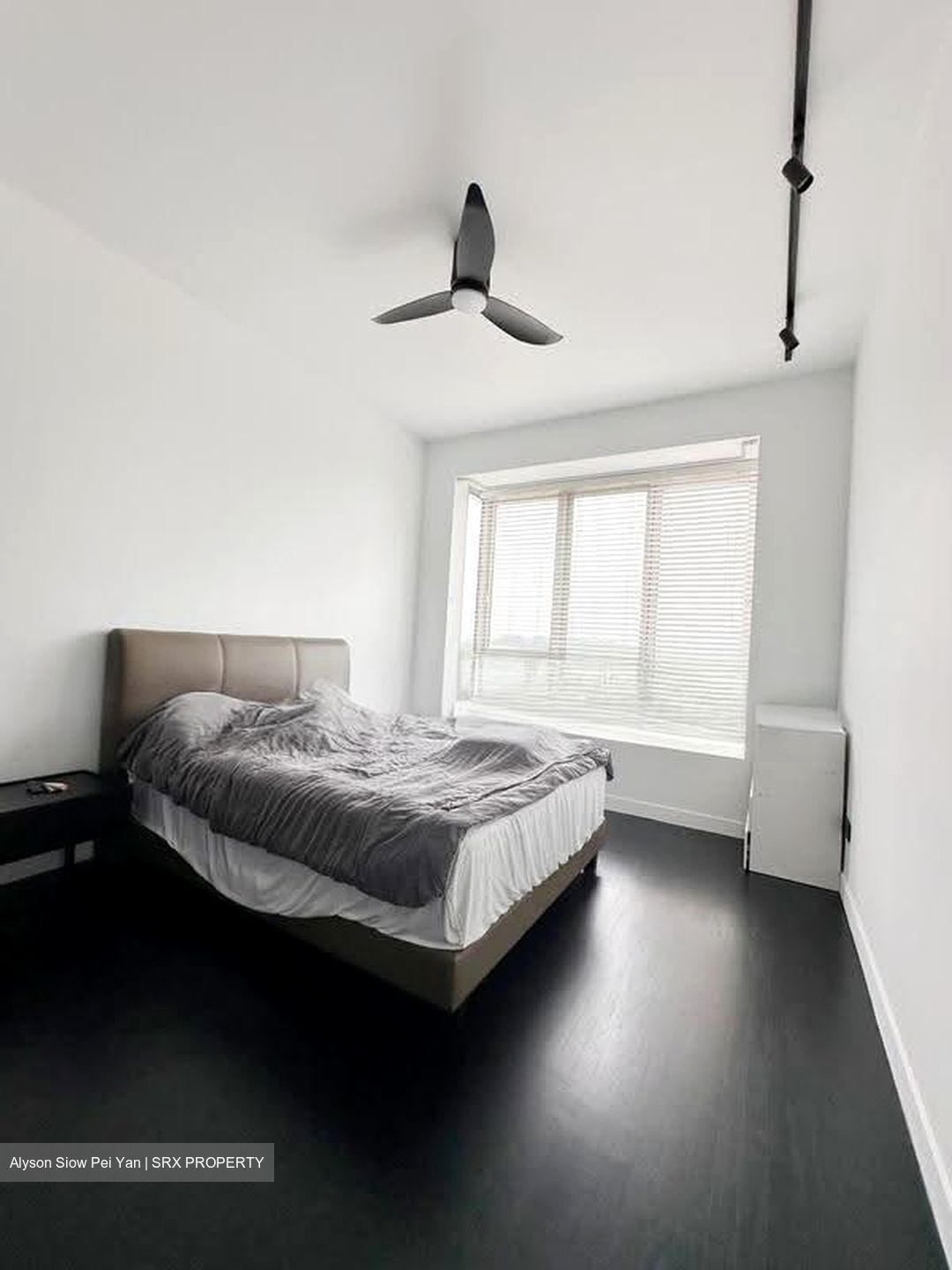 RiverEdge (D15), Condominium #620980331